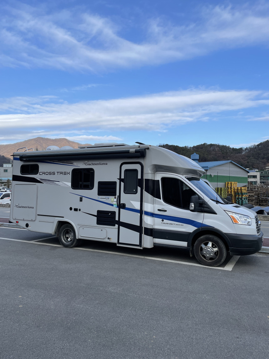 [2박 이상 가능] 코치맨 크로스트랙 모터홈(애견동반)